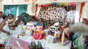 রাইপুর মদন গোপাল জিউ ইসকন কৃষ্ণ মন্দিরে  জগন্নাথ দেবের স্নানযাত্রা উৎসব